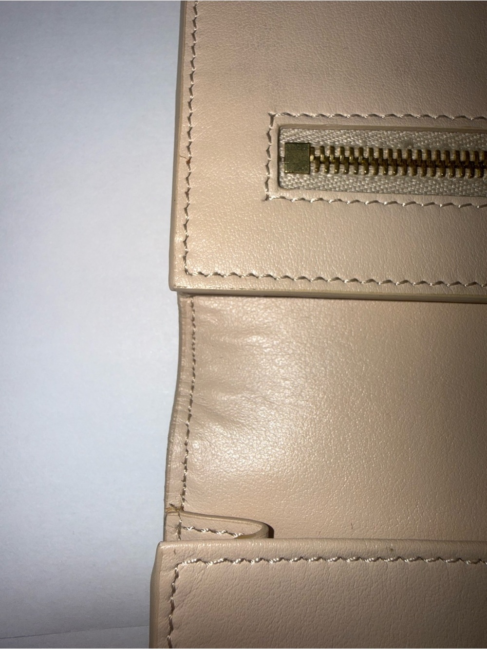 🔥 AUTHENTIC CÉLINE Grained Leather Large Strap Wallet | - Picture 14 of 16
